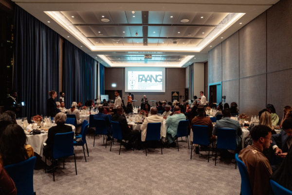 Salle du Gala FAANG 2025 à Genève à l'Hôtel Marriott, événement associatif qui a réunit institutions et partenaires.